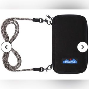 Kavu Go Time Cross Body Black Zippered Wallet